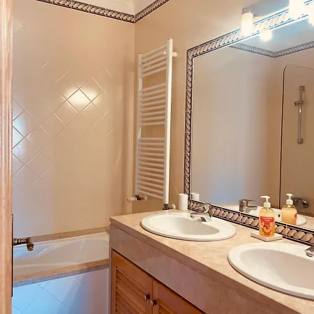 D'el Rey Pool & Golf House アパート *