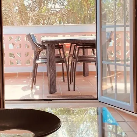 D'el Rey Pool & Golf House アパート *